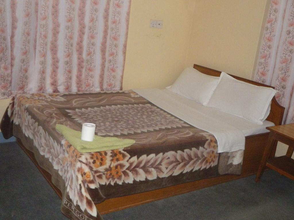 Green Tara Hotel Pokhara Szoba fotó