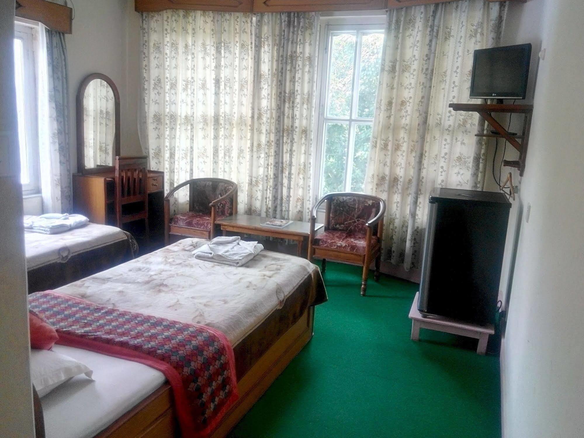 Green Tara Hotel Pokhara Kültér fotó